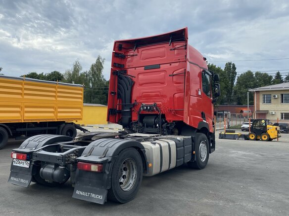 2017 Renault T-Series, красный, 3950000 рублей - вид 6