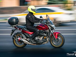 2020 Honda NC 750S, пурпурный, 705000 рублей, вид 1