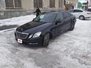 2010 Mercedes-Benz E-Класс 250 5G-Tronic IV (W212, S212, C207), чёрный, 2150000 рублей, вид 3