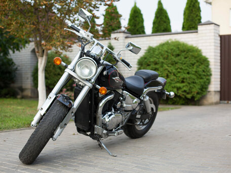 1996 Suzuki Desperado VZ400, чёрный, 265000 рублей, вид 1
