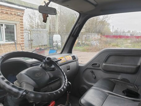 2004 Kia K-Series, зелёный, 640000 рублей, вид 5
