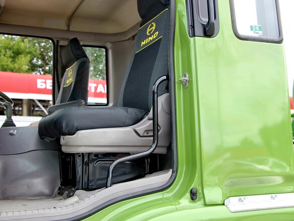 1990 Hino Бетоносмеситель, зелёный, 4360000 рублей - вид 24