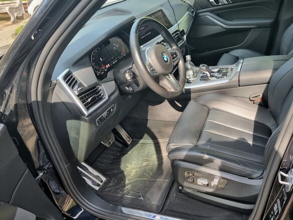2020 BMW X5 30d IV (G05/G18), синий, 6500000 рублей - вид 4