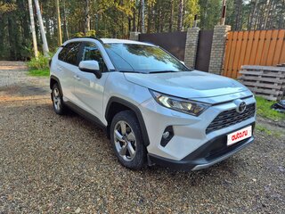 2020 Toyota RAV4 V (XA50), белый, 3300000 рублей, вид 1