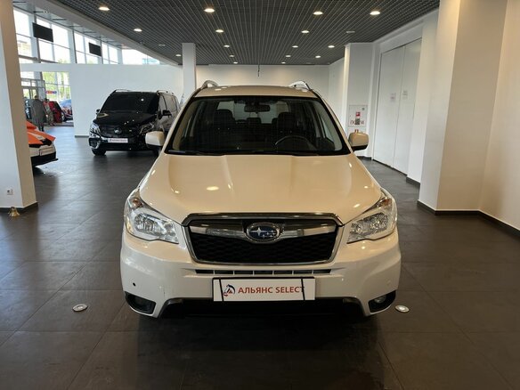 2015 Subaru Forester IV Рестайлинг, белый, 1425000 рублей - вид 7