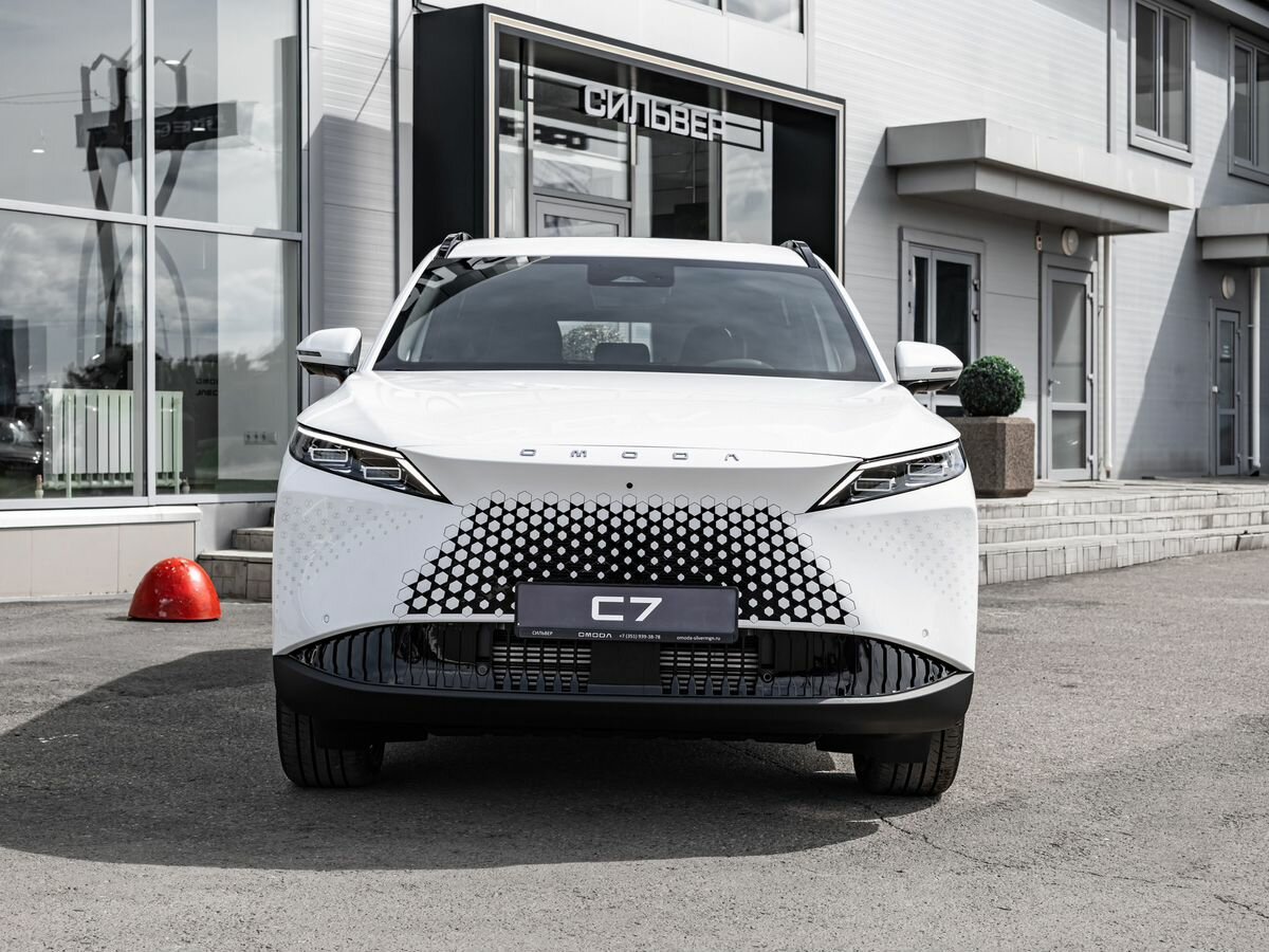 Открыть фотографии: Omoda C7