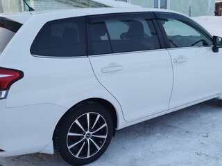 2018 Toyota Corolla Fielder XI (E160, E170) Рестайлинг 2, белый, 1299000 рублей, вид 4