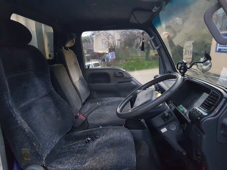 2005 Isuzu Elf (N-series), белый, 1700000 рублей, вид 4