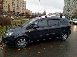 2013 Opel Zafira B Рестайлинг, чёрный, 930000 рублей, вид 1