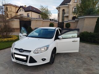 2012 Ford Focus III, белый, 930000 рублей, вид 4