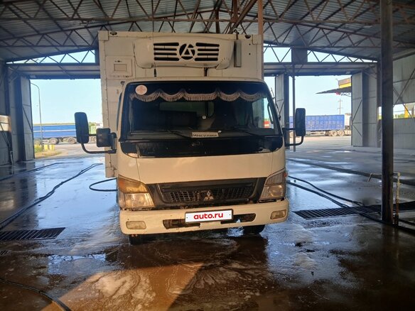 2012 Fuso (Mitsubishi) Canter, белый, 2300000 рублей - вид 2
