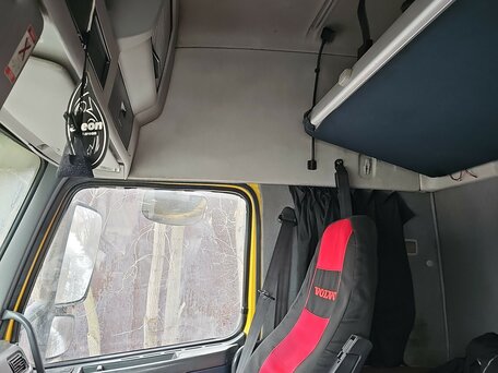 2013 Volvo FM, жёлтый, 5500000 рублей, вид 3