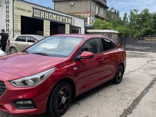 2018 Hyundai Solaris II, красный, 1220000 рублей, вид 1