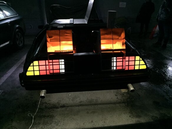 1981 DeLorean DMC-12, серый - вид 4