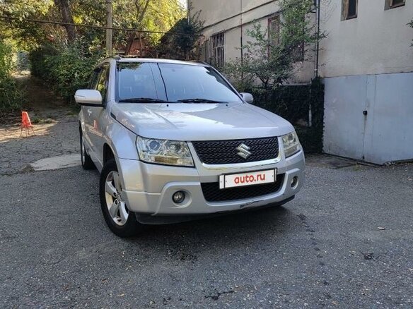 2011 Suzuki Grand Vitara II Рестайлинг, серебристый, 1500000 рублей - вид 2