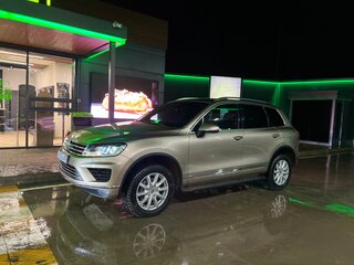 2015 Volkswagen Touareg II Рестайлинг, бежевый, 3500000 рублей, вид 4