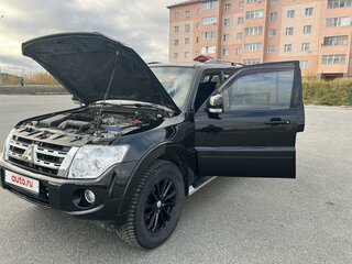 2012 Mitsubishi Pajero IV Рестайлинг 1, чёрный, 2600000 рублей, вид 2