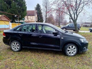 2011 Volkswagen Polo V, чёрный, 690000 рублей, вид 2