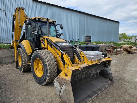 2015 Caterpillar 444, 10000000 рублей, вид 2