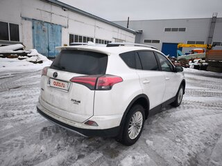 2018 Toyota RAV4 IV (XA40) Рестайлинг, белый, 2400000 рублей, вид 2