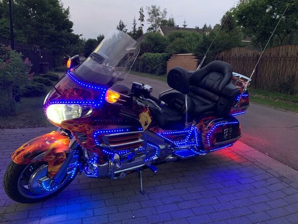 2004 Honda GL 1800 Gold Wing, красный - вид 6