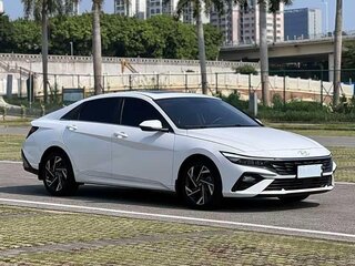 2023 Hyundai Elantra VII (CN7) Рестайлинг, белый, 1570098 рублей, вид 3