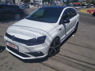 2017 Volkswagen Polo V Рестайлинг, белый, 1300000 рублей, вид 1