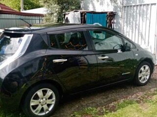 2013 Nissan Leaf I (ZE0/AZE0), чёрный, 1850000 рублей, вид 1
