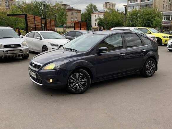 2010 Ford Focus II Рестайлинг, серый, 750000 рублей - вид 17