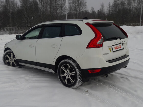 2011 Volvo XC60 I, белый - вид 1
