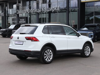 2022 Volkswagen Tiguan II Рестайлинг, белый, 2599000 рублей, вид 5