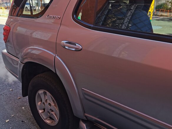 2001 Toyota Sequoia I, серый, 2900000 рублей - вид 4
