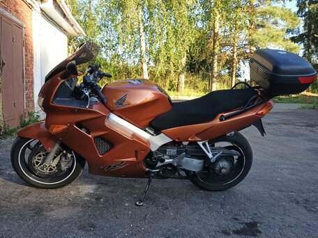 1999 Honda VFR 800, золотистый, 410000 рублей, вид 3