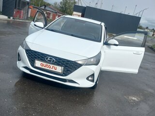 2020 Hyundai Solaris II Рестайлинг, белый, 1350000 рублей, вид 4
