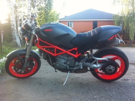 2006 Ducati Monster S2R, пурпурный, 445000 рублей, вид 3