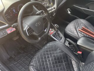 2018 Hyundai Solaris II, белый, 1450000 рублей, вид 4