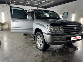 2006 Toyota Land Cruiser 100 Series Рестайлинг 2, серебристый, 4200000 рублей, вид 4