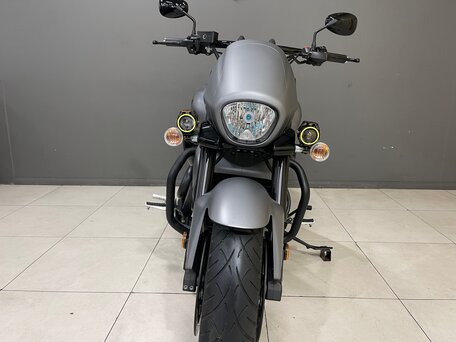 2017 Suzuki Boulevard M109R, серый, 1250000 рублей, вид 3