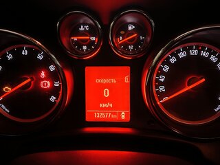 2014 Opel Astra J Рестайлинг, чёрный, 850000 рублей, вид 2