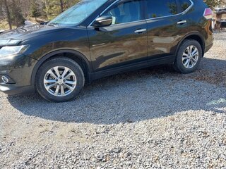 2017 Nissan X-Trail III, зелёный, 2350000 рублей, вид 3