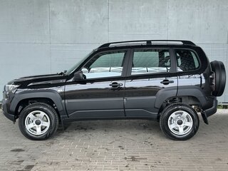 2026 Lada (ВАЗ) Niva Travel I Рестайлинг, чёрный, 1603000 рублей, вид 2