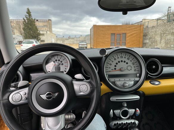 2008 Mini Hatch Cooper S II (R56), жёлтый, 1100000 рублей - вид 21