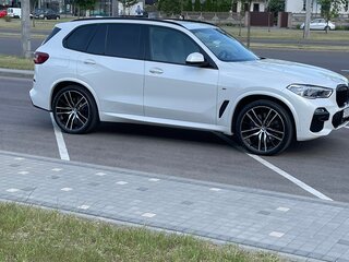 2019 BMW X5 30d IV (G05/G18), белый, 7600000 рублей, вид 1