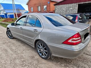 2006 Mercedes-Benz C-Класс 200 II (W203) Рестайлинг, серый, 439000 рублей, вид 3
