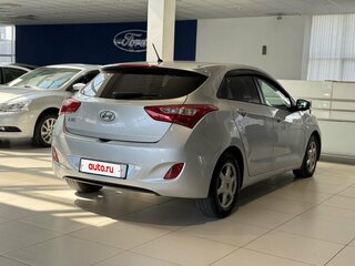 2014 Hyundai i30 II, серебристый, 770000 рублей, вид 4