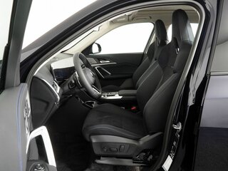 2026 BMW X1 Long 25Li xDrive III (U11/U12), чёрный, 5980000 рублей, вид 3