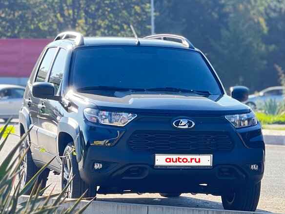 2023 Lada (ВАЗ) Niva Travel I, чёрный, 1650000 рублей - вид 3