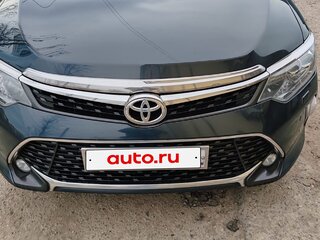 2017 Toyota Camry VII (XV50) Рестайлинг 2, серый, 2100000 рублей, вид 1