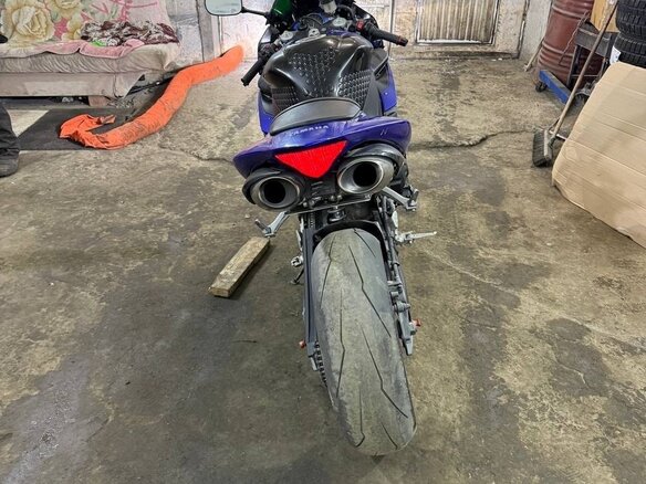 2005 Yamaha YZF-R1, чёрный, 600000 рублей - вид 2