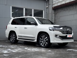 2019 Toyota Land Cruiser 200 Series Рестайлинг 2, белый, 7700000 рублей, вид 1